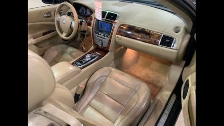 2010 Jaguar X150 XK - Image 6 of 7