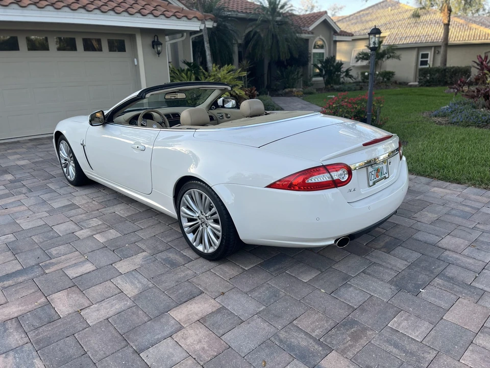 2010 Jaguar X150 XK - Image 4 of 31