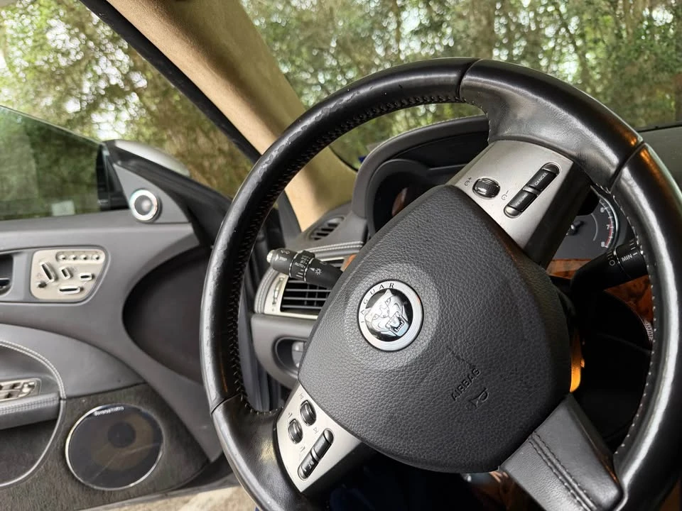 2010 Jaguar X150 XK - Image 7 of 8