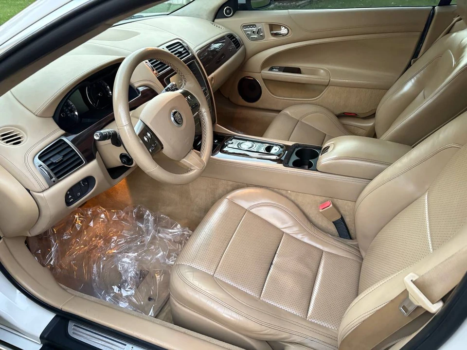 2010 Jaguar X150 XK - Image 5 of 6