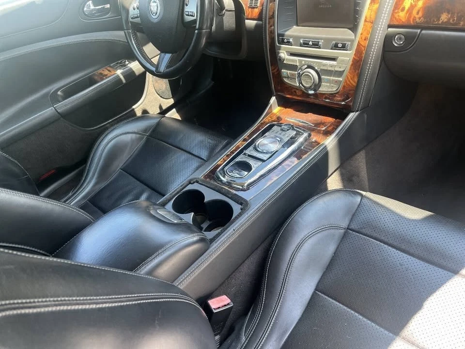 2010 Jaguar X150 XK - Image 11 of 13