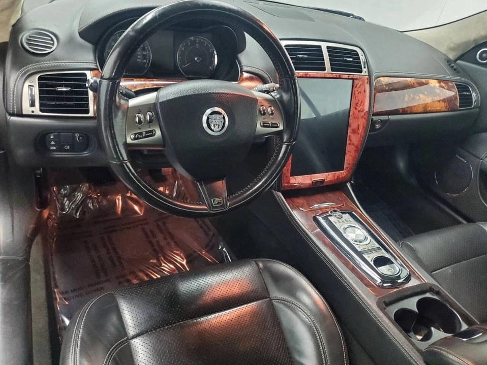 2010 Jaguar X150 XK - Image 8 of 17