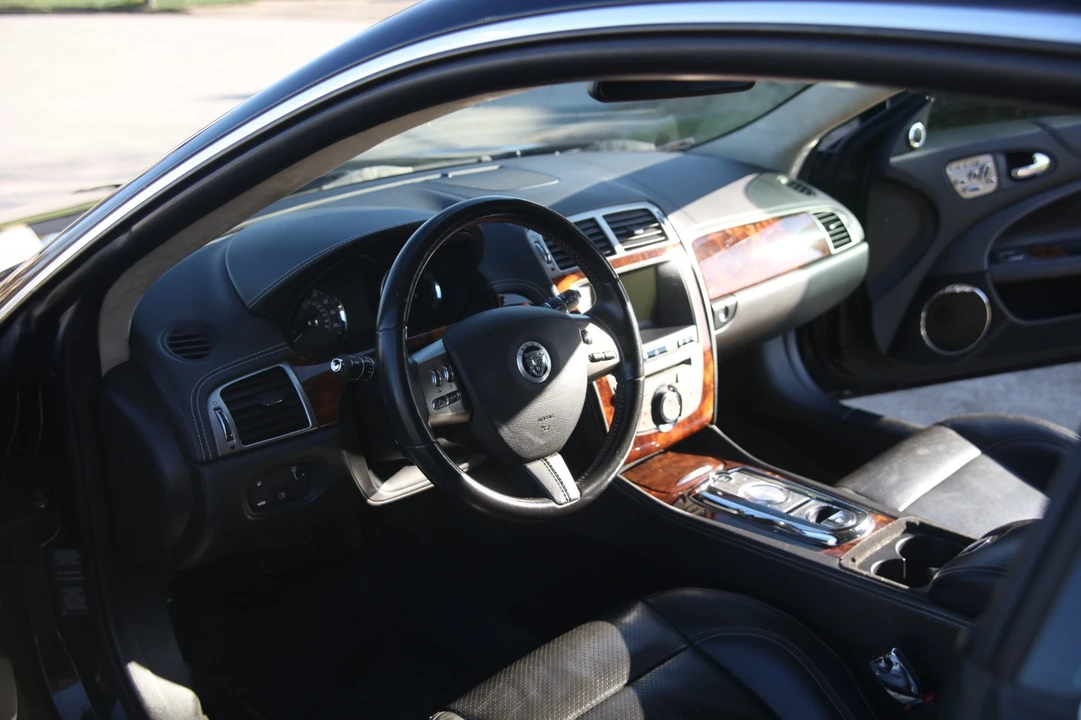 2010 Jaguar X150 XK - Image 6 of 31