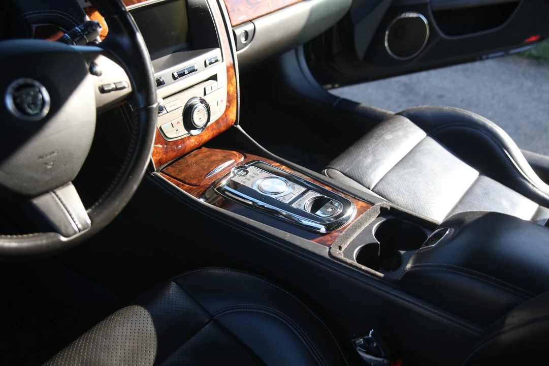 2010 Jaguar X150 XK - Image 24 of 31