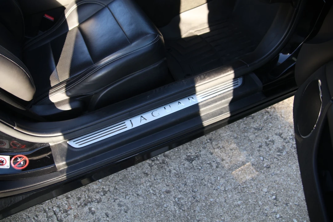 2010 Jaguar X150 XK - Image 10 of 21