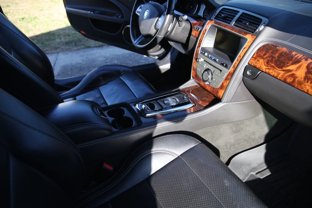 2010 Jaguar X150 XK - Image 26 of 31