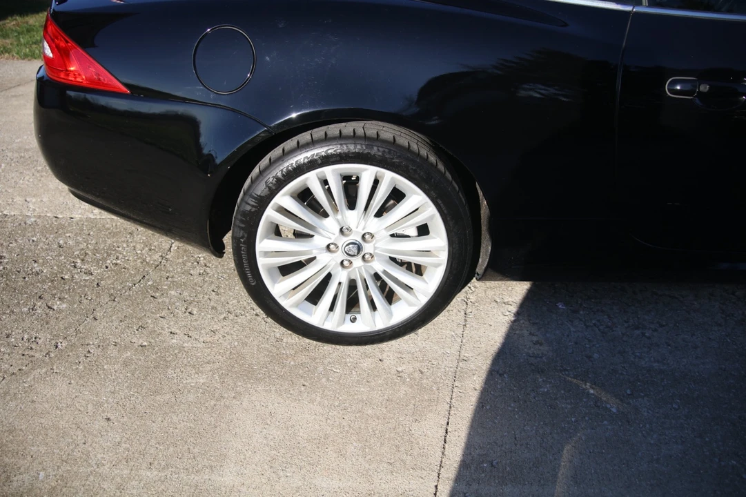 2010 Jaguar X150 XK - Image 16 of 31