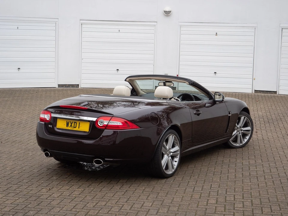 2010 Jaguar X150 XK - Image 12 of 30