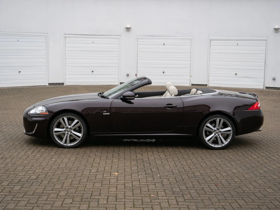 2010 Jaguar X150 XK - Image 7 of 30