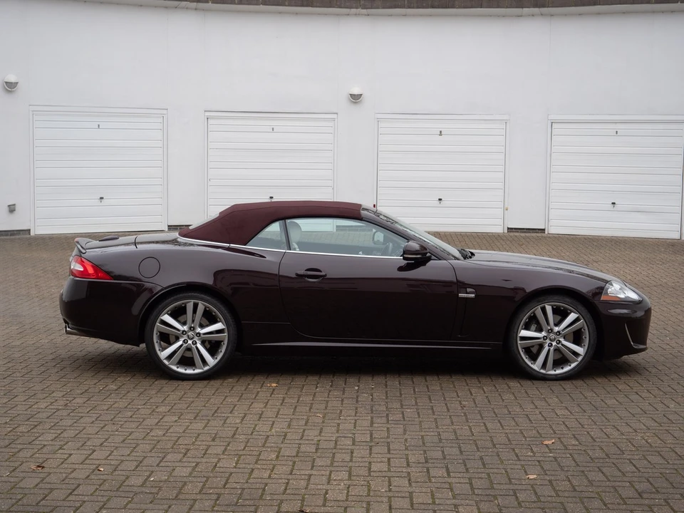 2010 Jaguar X150 XK - Image 14 of 30