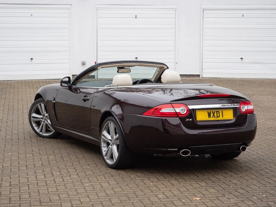2010 Jaguar X150 XK - Image 8 of 30