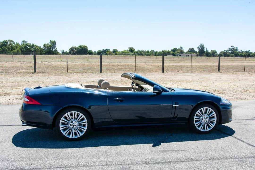 2010 Jaguar X150 XK - Image 6 of 24