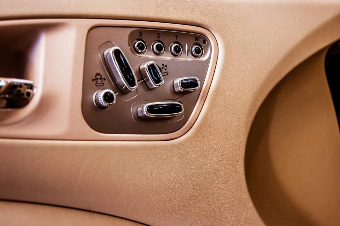 2010 Jaguar X150 XK - Image 18 of 24