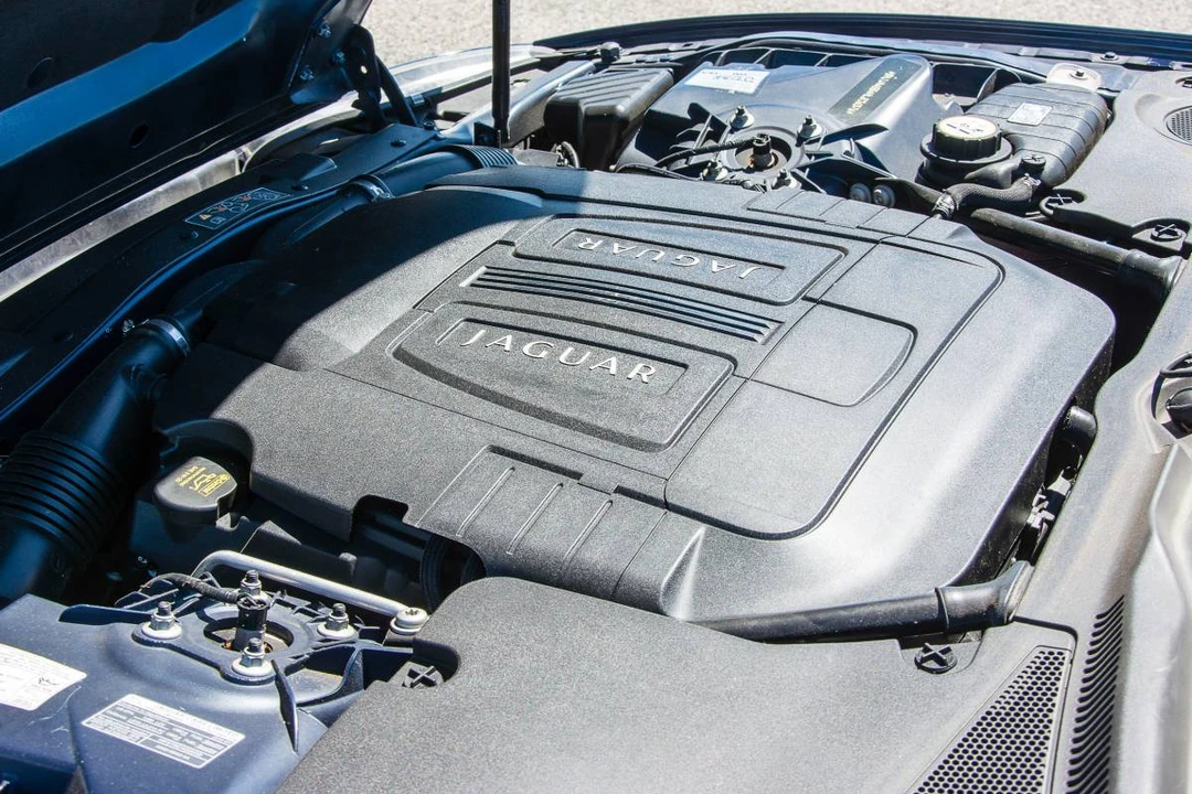 2010 Jaguar X150 XK - Image 14 of 24