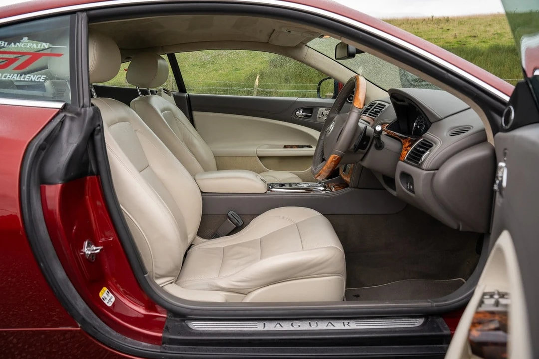 2010 Jaguar X150 XKR - Image 20 of 30