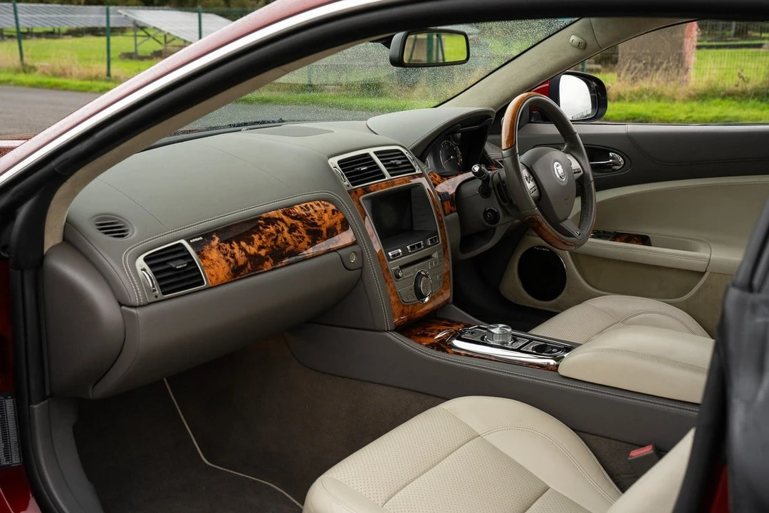2010 Jaguar X150 XKR - Image 27 of 30