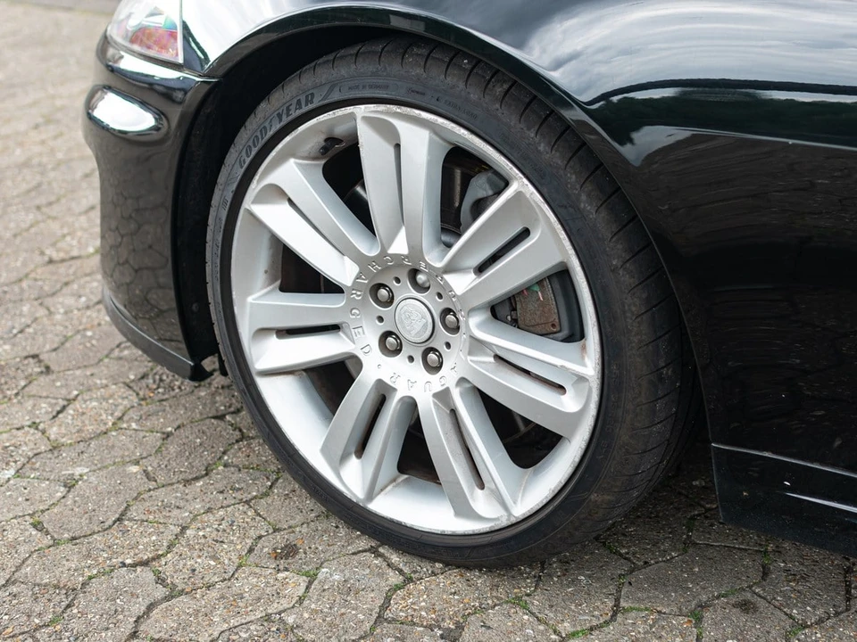 2010 Jaguar X150 XKR - Image 16 of 30