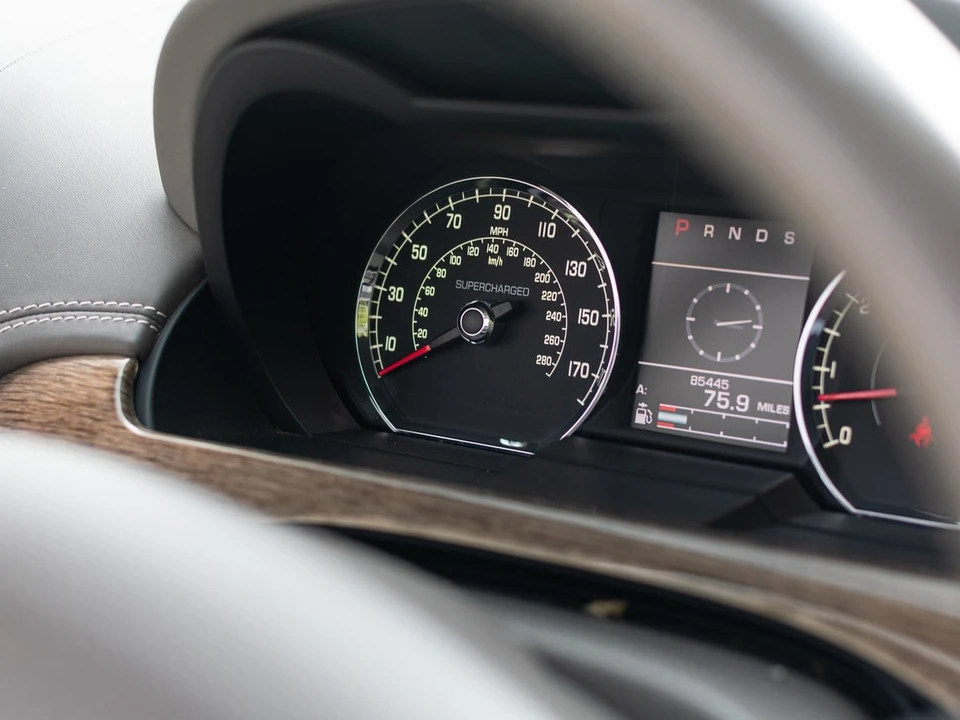 2010 Jaguar X150 XKR - Image 14 of 30