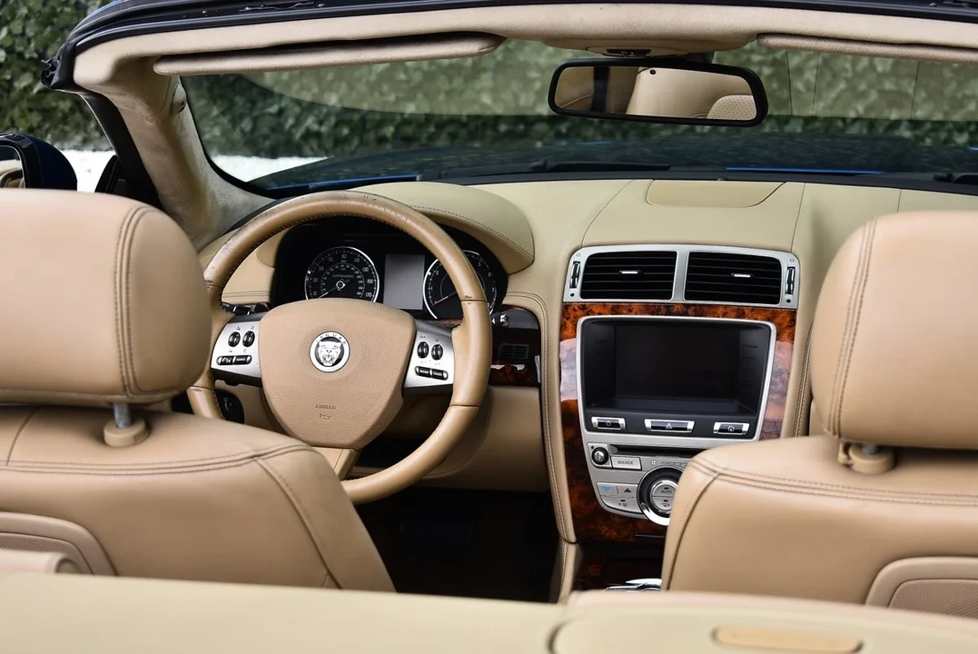 2010 Jaguar X150 XKR - Image 23 of 30