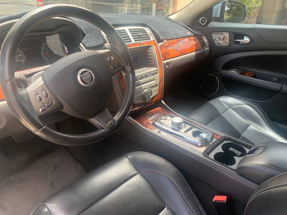 2010 Jaguar X150 XKR - Image 13 of 21