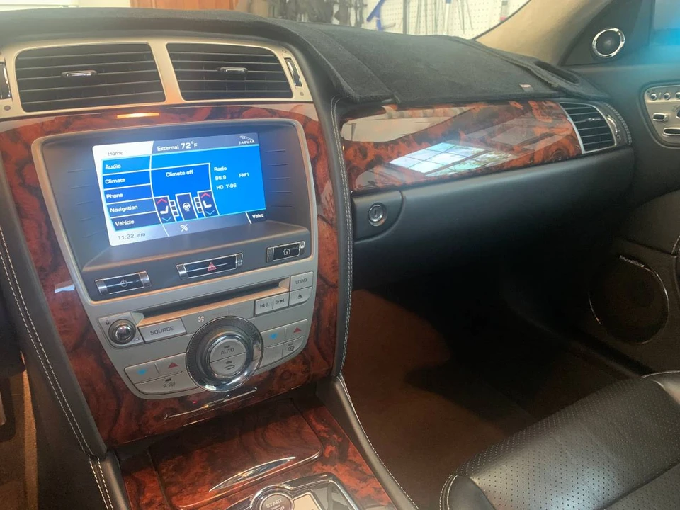 2010 Jaguar X150 XKR - Image 9 of 21