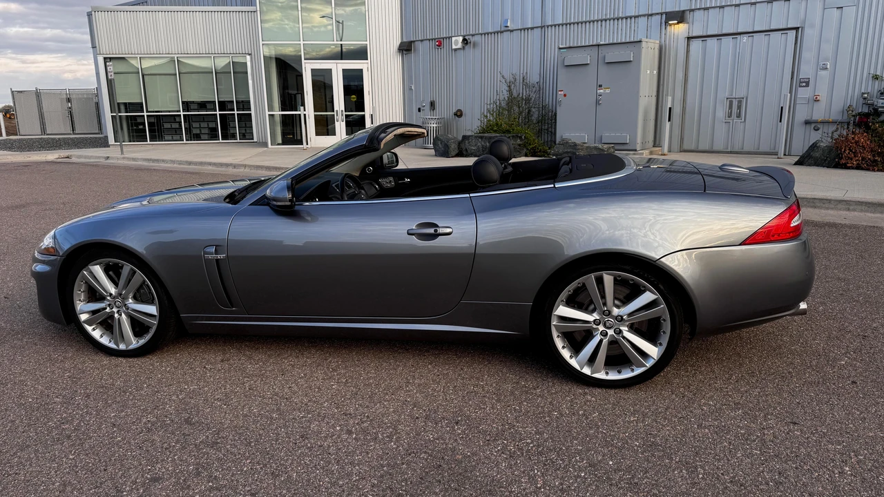 2010 Jaguar X150 XKR - Image 13 of 31