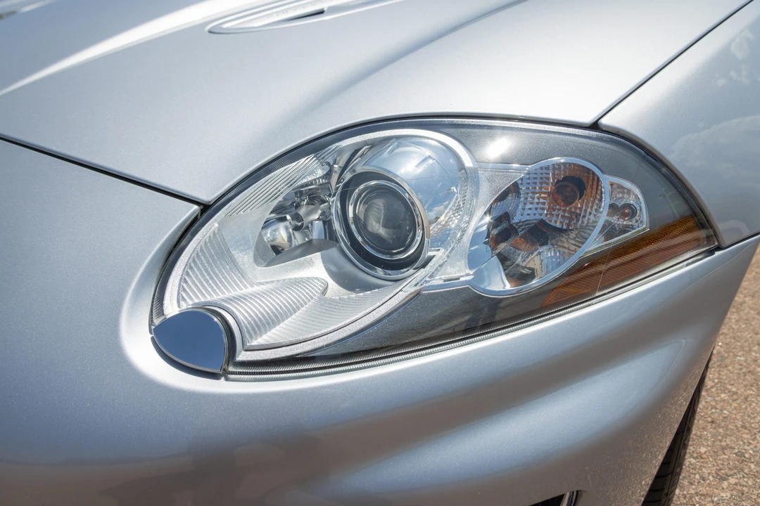 2010 Jaguar X150 XKR - Image 11 of 31