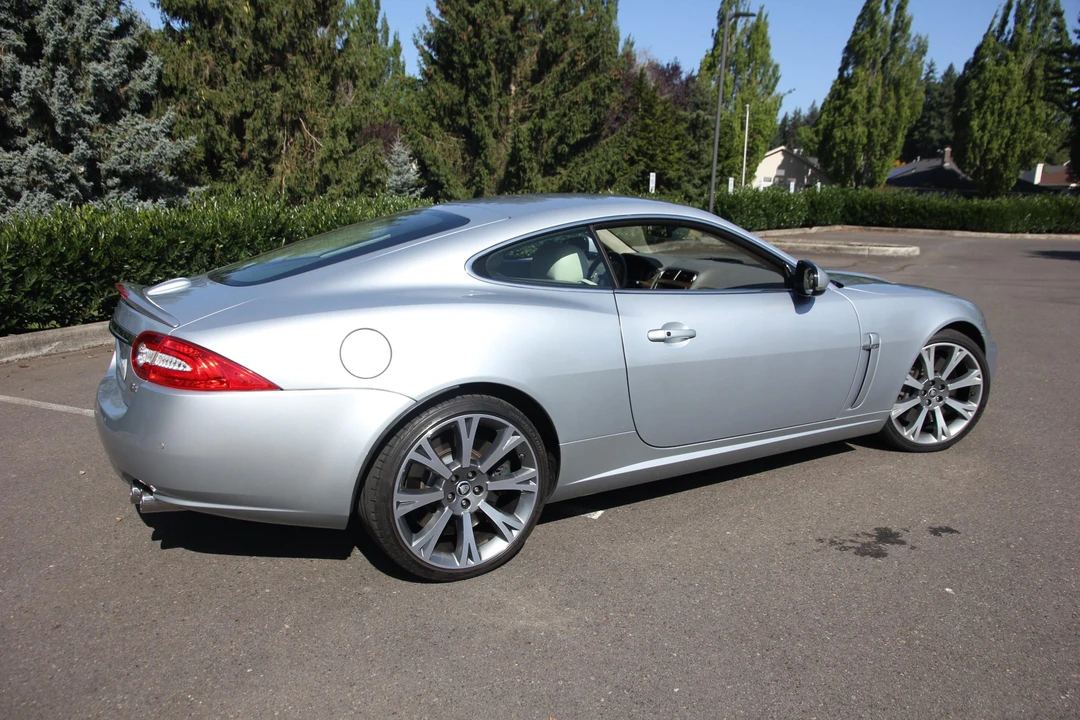 2010 Jaguar X150 XKR - Image 11 of 31