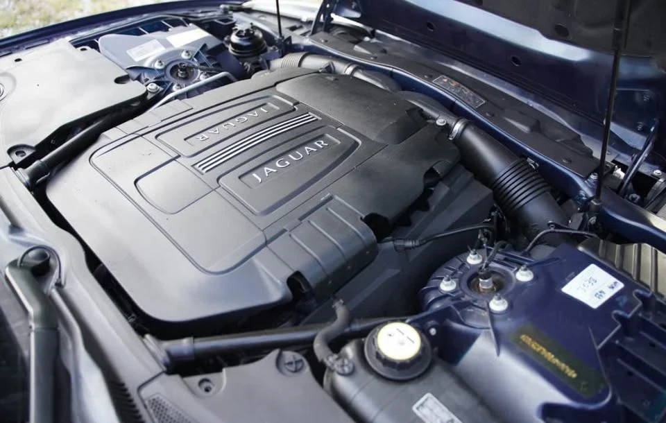 2010 Jaguar X150 XKR - Image 2 of 9
