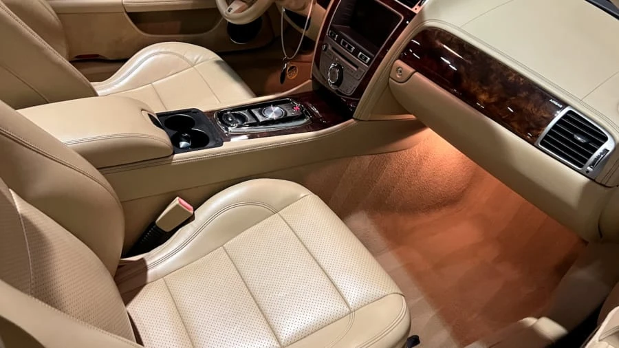 2010 Jaguar X150 XKR - Image 5 of 10