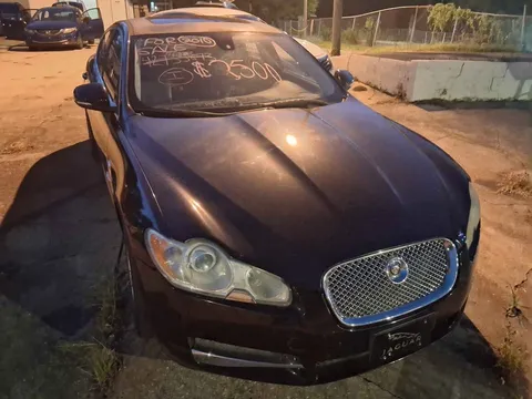 2010 Jaguar Replica - Image 3 of 3