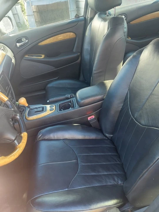 2010 Jaguar S-Type - Image 6 of 7