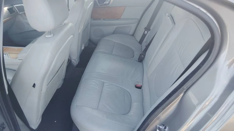 2010 Jaguar X250 XF - Image 8 of 10