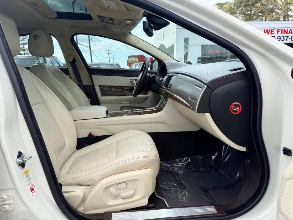 2010 Jaguar X250 XFR - Image 9 of 20