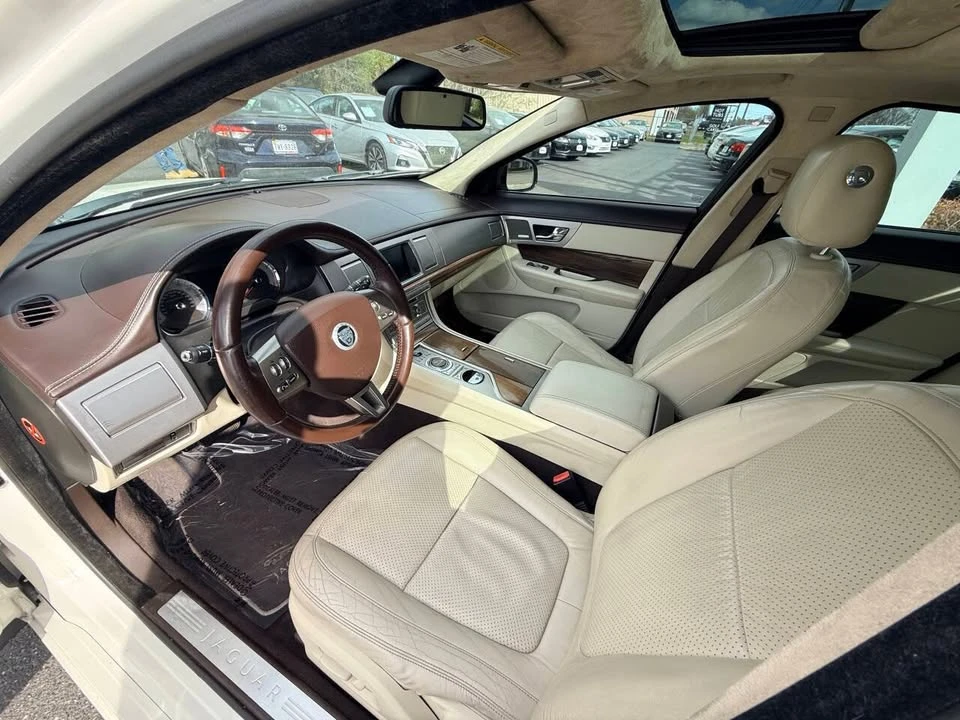 2010 Jaguar X250 XFR - Image 15 of 20
