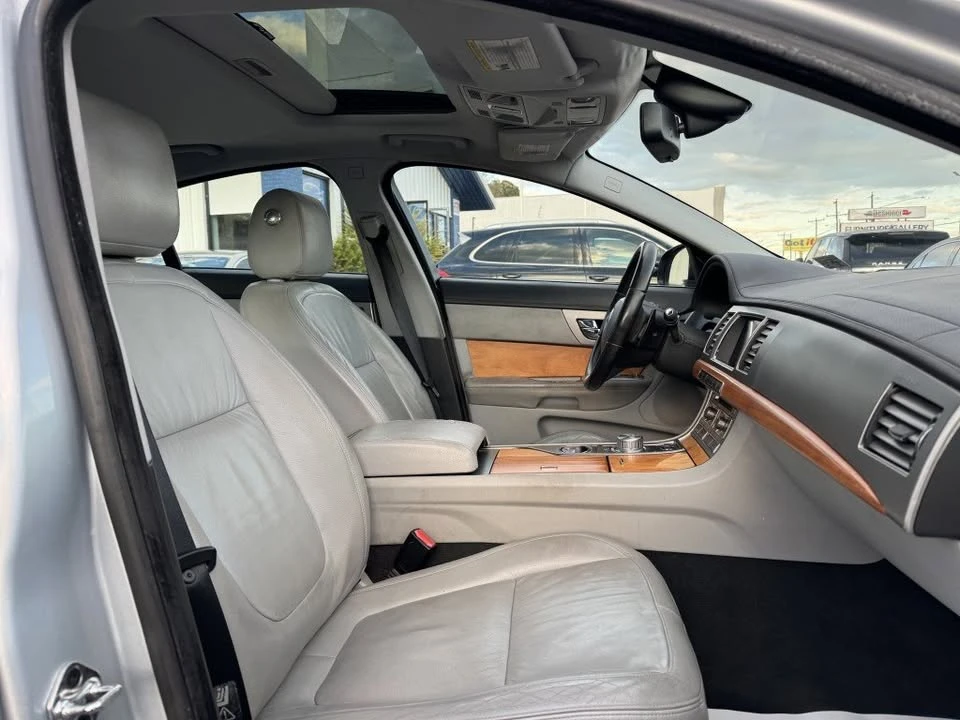 2010 Jaguar X250 XF - Image 16 of 19