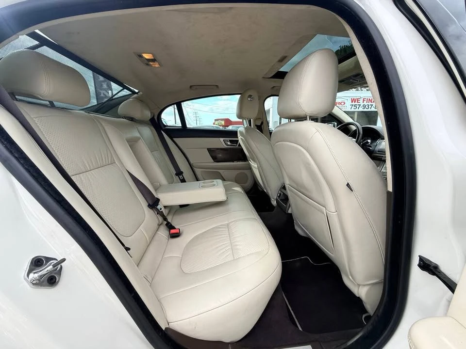 2010 Jaguar X250 XFR - Image 11 of 20