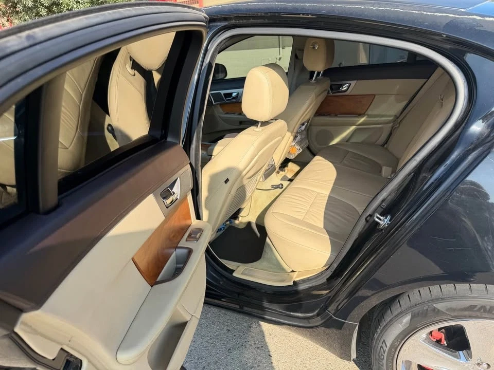 2010 Jaguar X250 XF - Image 8 of 10