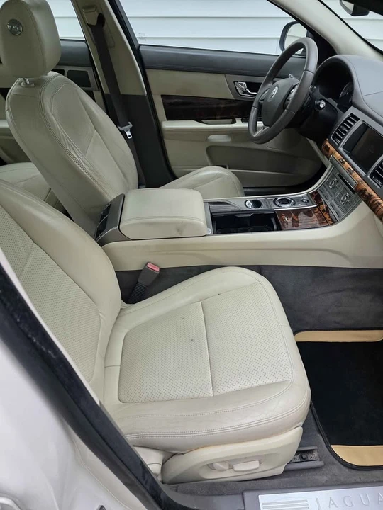 2010 Jaguar X250 XF - Image 3 of 5