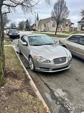 2010 Jaguar XF Luxury Sedan