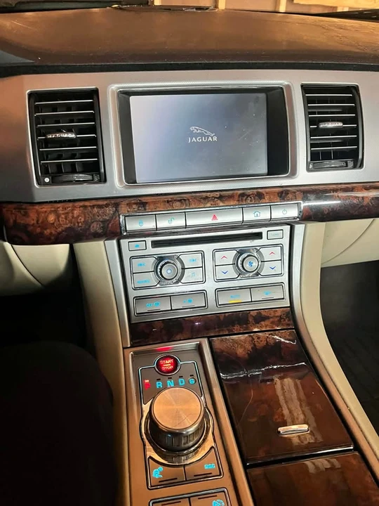 2010 Jaguar X250 XF - Image 2 of 6