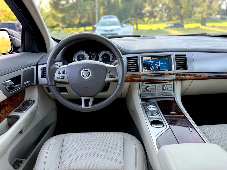 2010 Jaguar X250 XF - Image 10 of 18