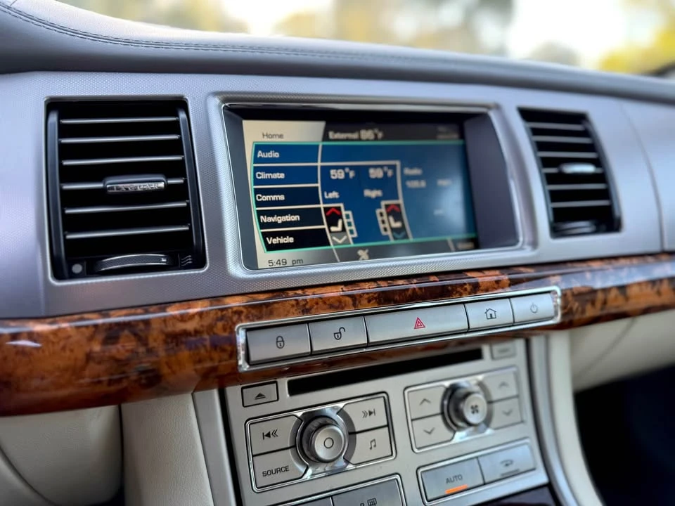 2010 Jaguar X250 XF - Image 12 of 18