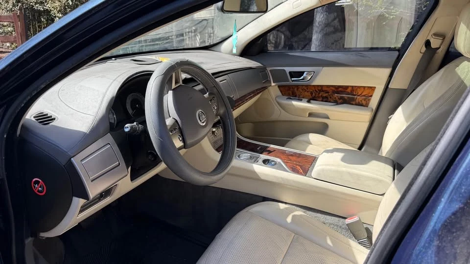 2010 Jaguar X250 XF - Image 2 of 5