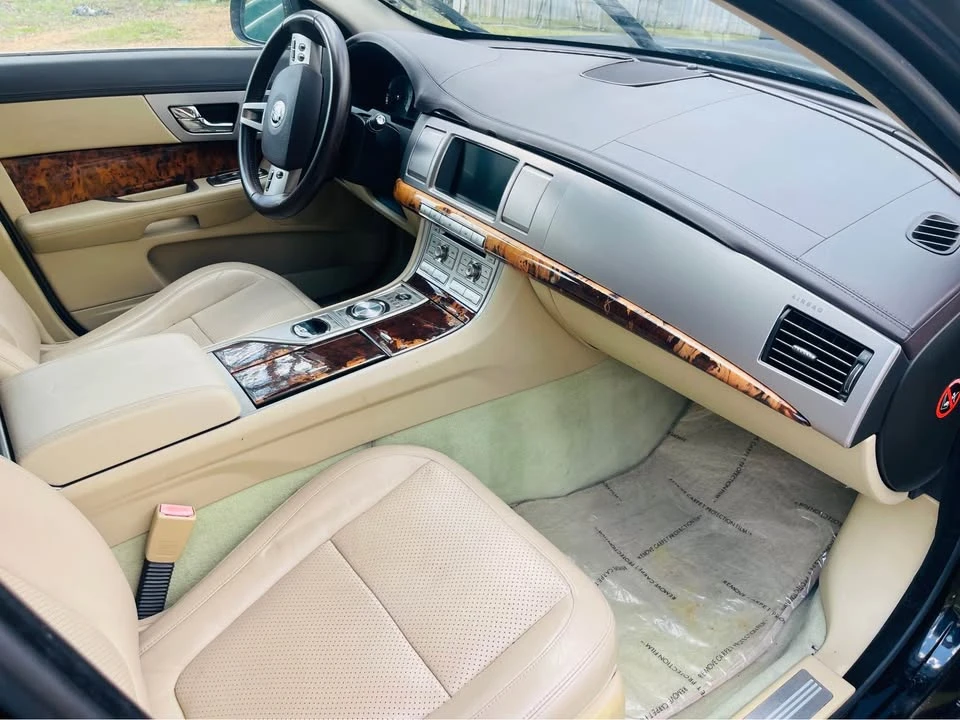 2010 Jaguar X250 XF - Image 9 of 17