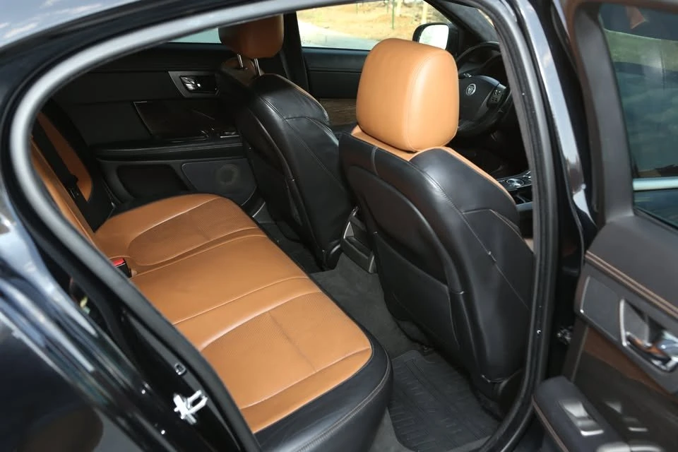 2010 Jaguar X250 XFR - Image 8 of 8