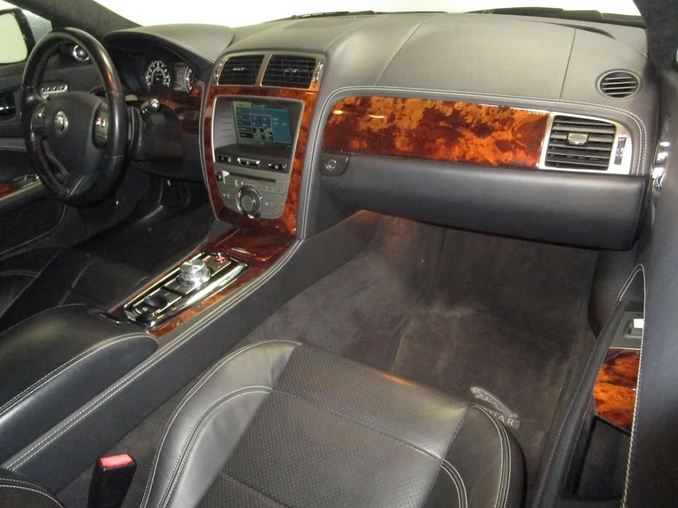 2010 Jaguar X150 XK - Image 8 of 20