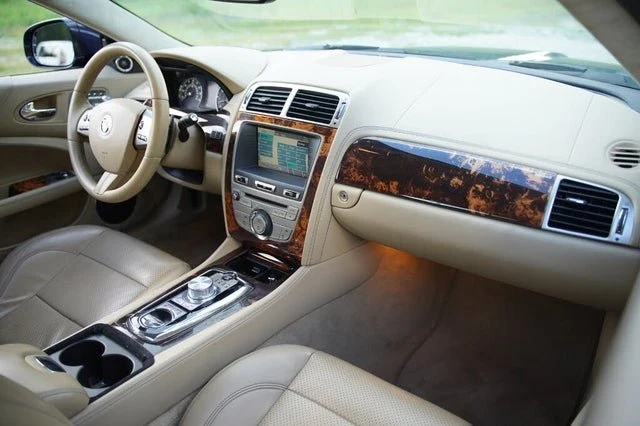 2010 Jaguar X150 XK - Image 12 of 14