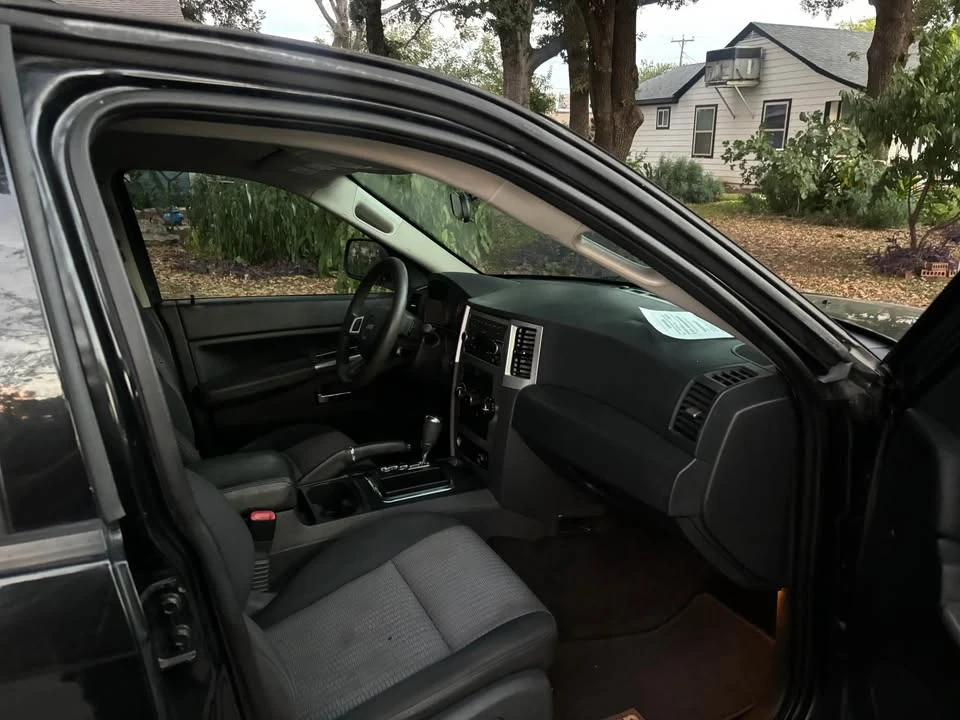 2010 Jeep Cherokee - Image 7 of 11