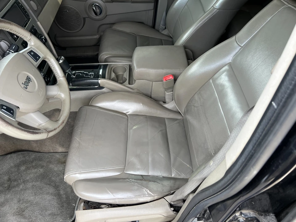 2010 Jeep Commander - Image 10 of 21